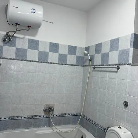 Deli Lägenhet Sarandë